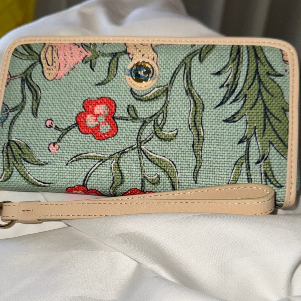 NWT Spartina, Hamilton Floral Wallet/Wristlet Clutch - Green and Red.